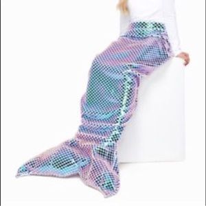 Holographic mermaid blanket